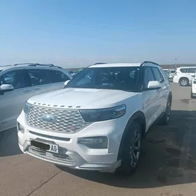 Ford Explorer 2024