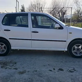 Volkswagen Polo 2001