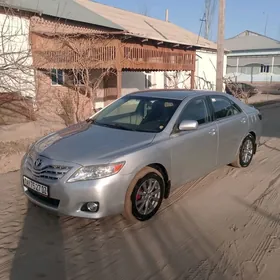 Toyota Camry 2011