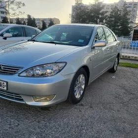 Toyota Camry 2004
