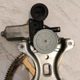 ayna padyomnik camry 02/05