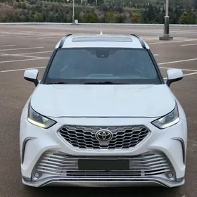 Toyota Highlander 2022