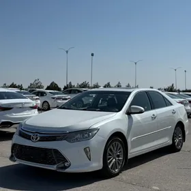 Toyota Camry 2015
