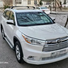 Toyota Highlander 2016
