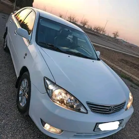 Toyota Camry 2004