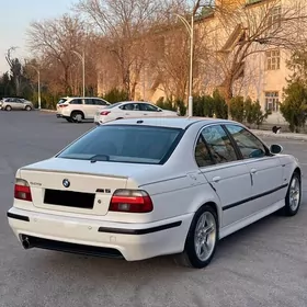 BMW E39 2002