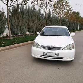 Toyota Camry 2004