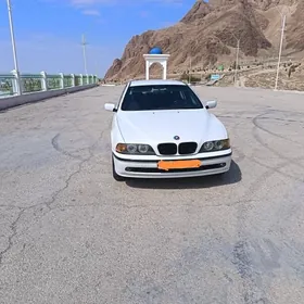 BMW E39 1999