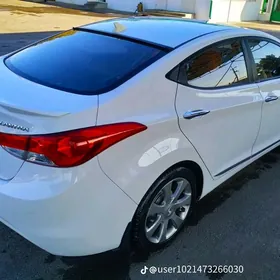 Hyundai Elantra 2011