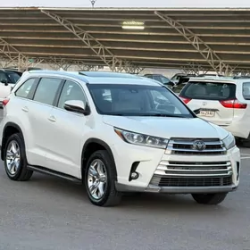 Toyota Highlander 2018