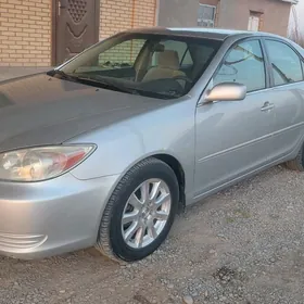 Toyota Camry 2004