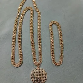 gyzyla menzes kardinal braslet