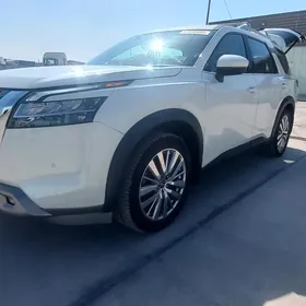 Nissan Pathfinder 2021