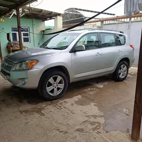 Toyota RAV4 2010