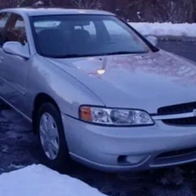 Nissan Altima 2000