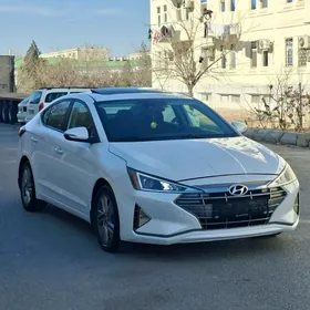Hyundai Elantra 2020