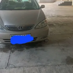 Toyota Camry 2004