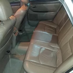 Toyota Avalon 2000