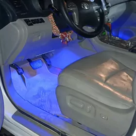 Toyota Highlander 2010