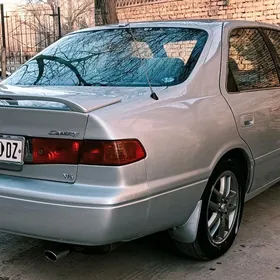 Toyota Camry 2000