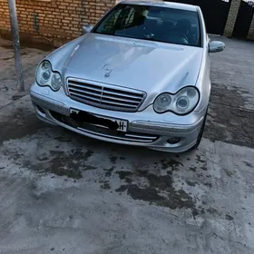 Mercedes-Benz C320 2002
