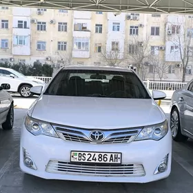 Toyota Camry 2012