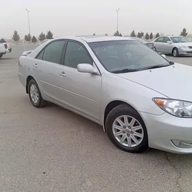 Toyota Camry 2004