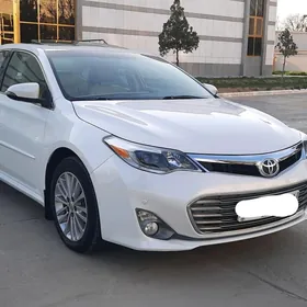 Toyota Avalon 2013