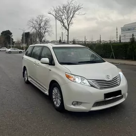 Toyota Sienna 2017