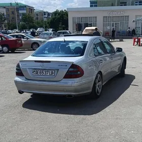 Mercedes-Benz E320 2003