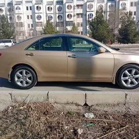 Toyota Camry 2011