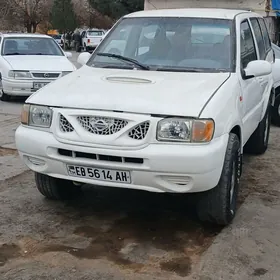Nissan Terrano 2000