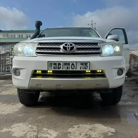 Toyota Fortuner 2009