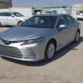Toyota Camry 2023
