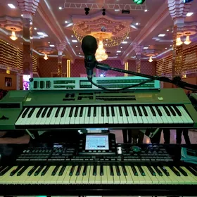 KORG Pa3 ROLAND D20YAMAHA DX21