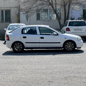 Opel Astra 2003