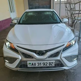 Toyota Camry 2022