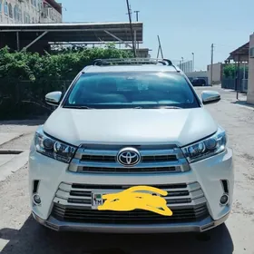 Toyota Highlander 2017
