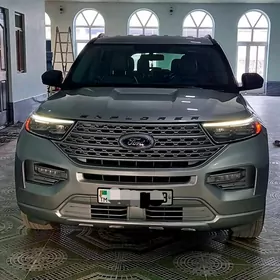 Ford Explorer 2022