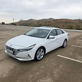 Hyundai Elantra 2021