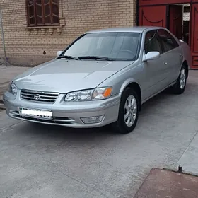 Toyota Camry 2000