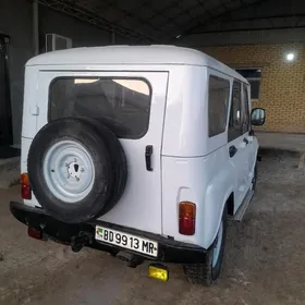 UAZ 469 2000