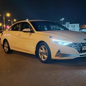 Hyundai Elantra 2021