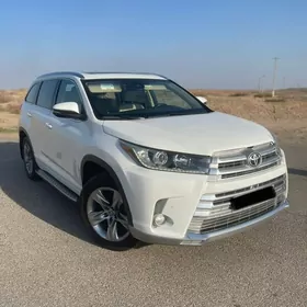 Toyota Highlander 2018