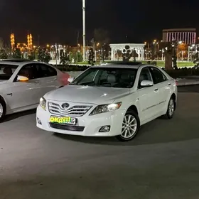 Toyota Camry 2011