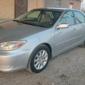 Toyota Camry 2004