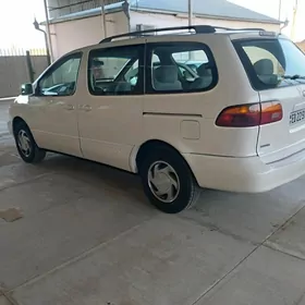 Toyota Sienna 2000