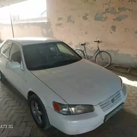 Toyota Camry 1997