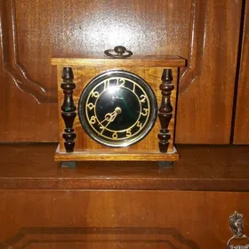 Часы настольные