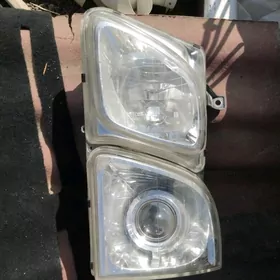 Лексус фара